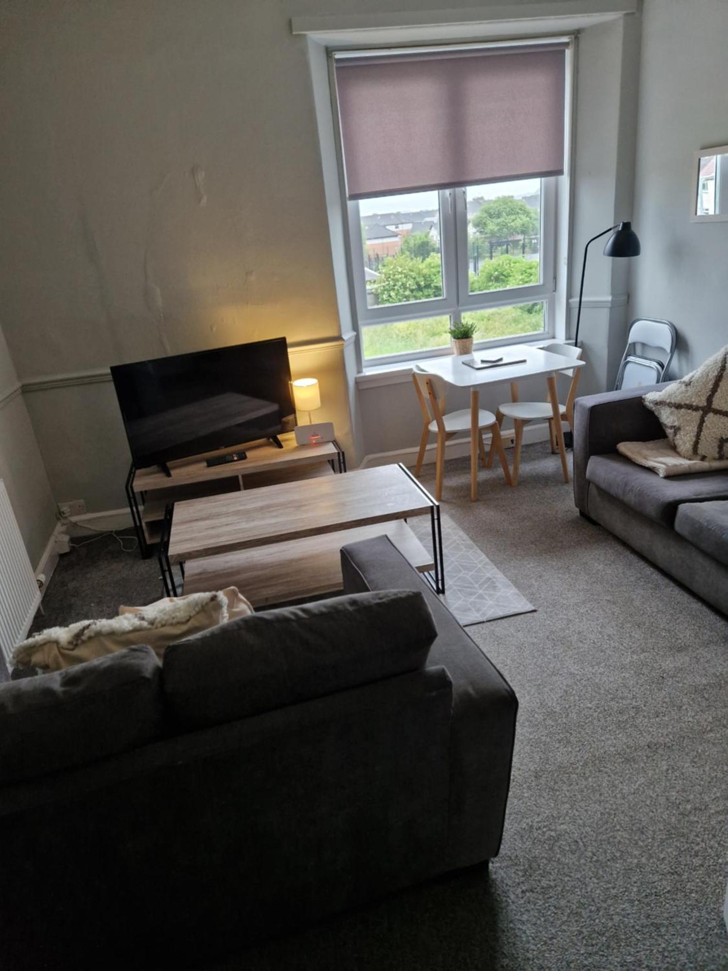 Star Apartment Dumbarton Ngoại thất bức ảnh